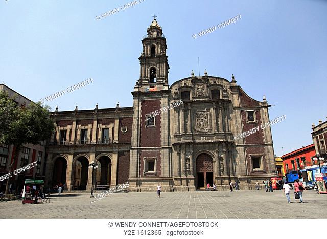 Church of Santo Domingo, Plaza de Santo Domingo, Historic Center, Mexico  City, Mexico, Stock Photo, Picture And Rights Managed Image. Pic.  Y2E-1612365 | agefotostock