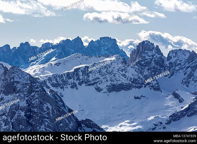 View from the Sass Pordoi viewing terrace to the mountains of the Dolomites, from the left Cima de Focobon, 3054 m, Cima della Vezzana, 3192 m, Cimon della Pala