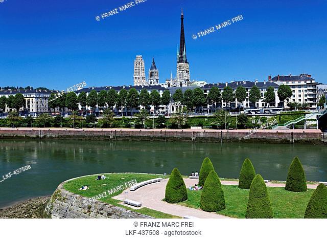 Ile Lacroix in the Seine and the cathedral of Rouen, Normandy, France