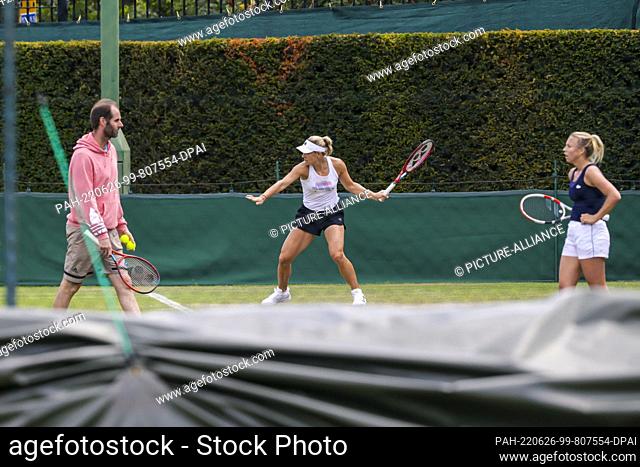 26 June 2022, Great Britain, London: Tennis: Wimbledon Championships, Grand Slam tournament, training at the All England Tennis Club: Angelique Kerber of...
