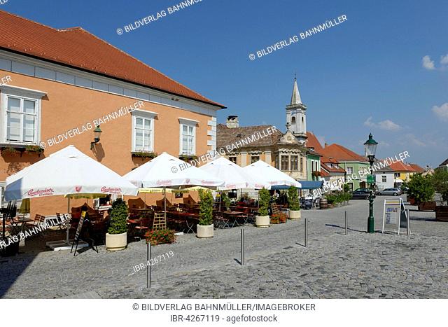Town Hall Square with the church, the main square, Rust, Lake Neusiedl, North Burgenland, Burgenland, Austria