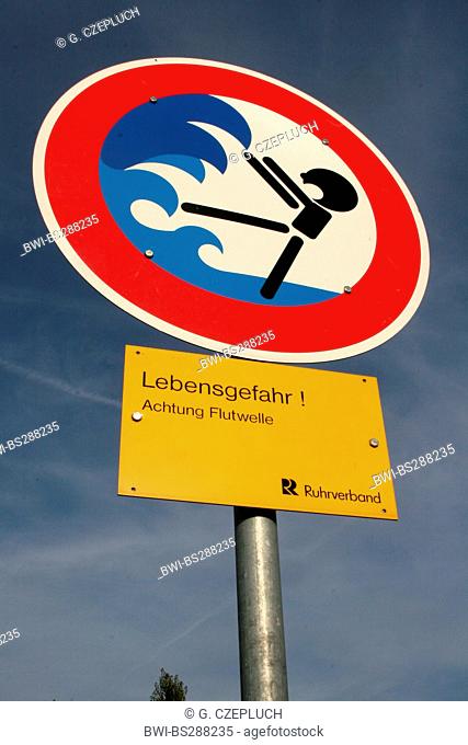 warning sign of flood wave, Germany, North Rhine-Westphalia