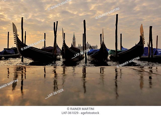Gondola, Aqua Alta, San Giorgio, Venice, Veneto, Italy