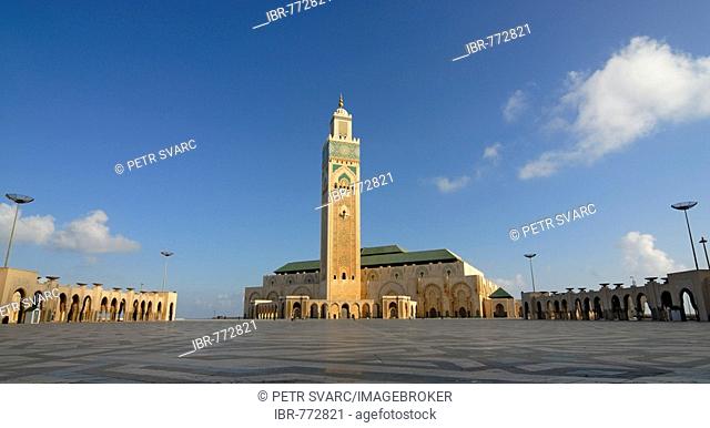 Panoramic view of the courtyard and the minaret of the Grand Mosque of Hassan II in Casablanca, Morocco, Africa