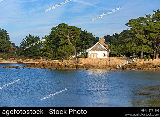 House by the sea, in Penvern near Trébeurden, Côte de Granit Rose, France, Brittany, Côtes d'Armor