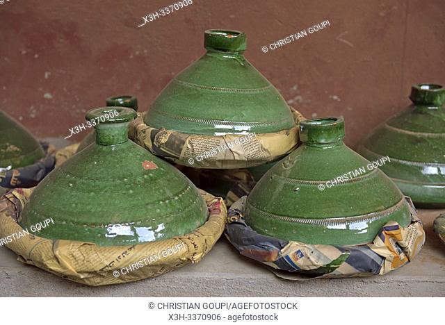 tajine dish, the green glaze is the dominant colour in pottery from the city of Tamegroute, Draa River valley, Province of Zagora, Region Draa-Tafilalet