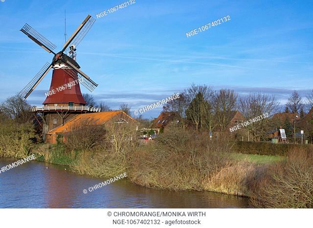 Windmill, Dutch gallery type, one of the twin mills of Greetsiel, commune Krummhoern, district Aurich, East Frisia, Lower Saxony, Germany, Europe