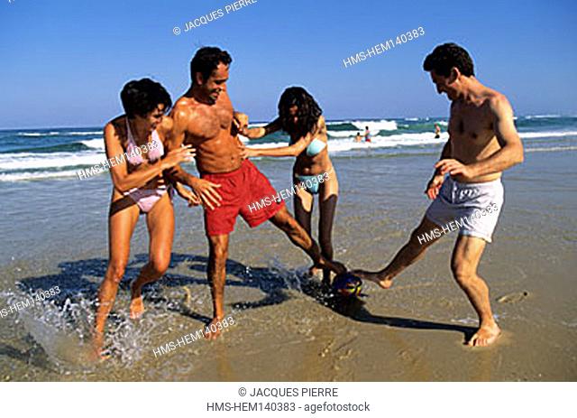 France, Landes (40), Biscarrosse beach (Model Release OK)