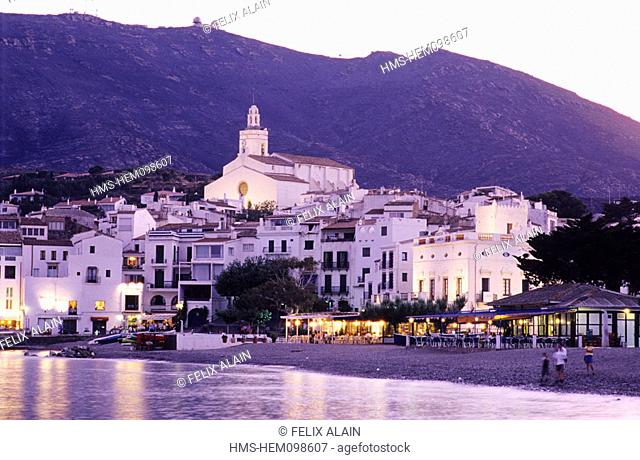 Spain, Catalonia, Cadaques harbour situated on Costa Brava