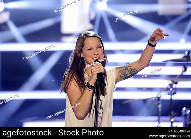 Christina Sturmer in the ZDF TV show 'Welcome to Carmen Nebel' in the GETEC Arena. Magdeburg, May 16, 2015. - Magdeburg/Sachsen-Anhalt/Deutschland