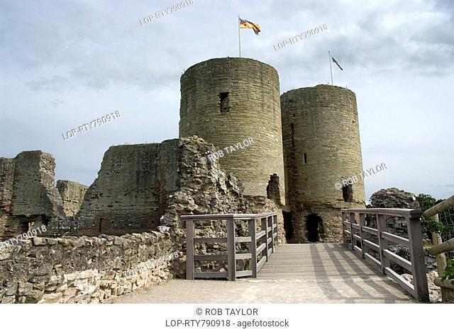 North Wales, Denbighshire, Rhuddlan, The west gatehouse of Rhuddlan Castle, built in the thirteenth century under the reign of King Edward l