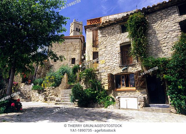Typical old catalan houses, Eus, Eastern Pyrenees, Languedoc-Roussillon, France