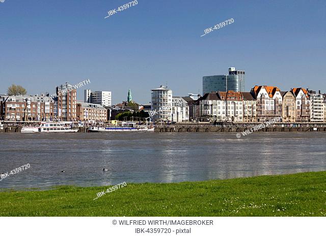 Rhine promenade, promenade with boat landing, Düsseldorf, North Rhine-Westphalia, Germany