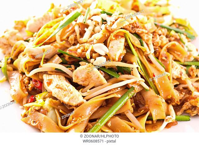 PAd Thai with chicken