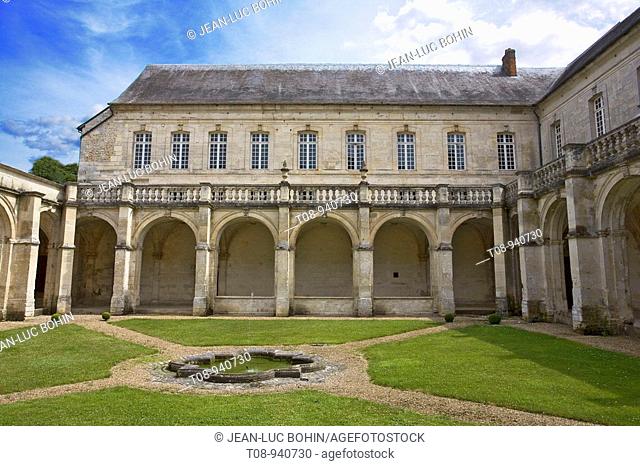 france, normandie, bec hellouin : abbaye