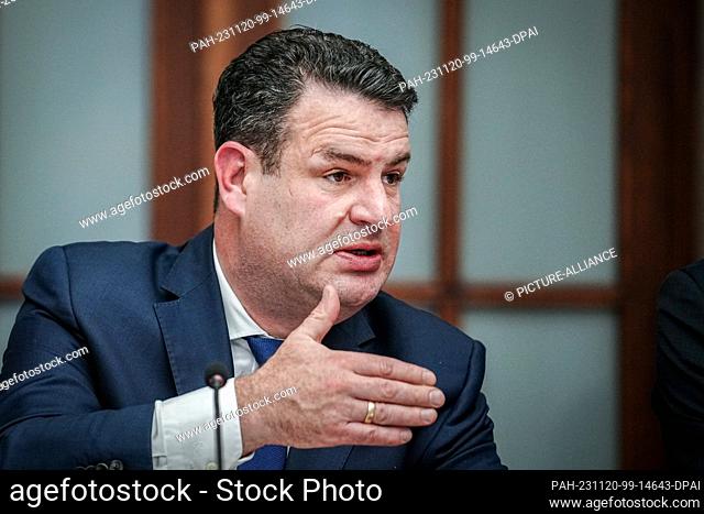 20 November 2023, Berlin: Hubertus Heil (SPD), Federal Minister of Labor and Social Affairs, takes part in the 3rd ""Job-Turbo"" labor market summit
