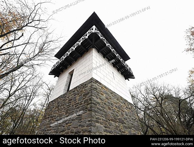 06 December 2023, North Rhine-Westphalia, Neuss: View of the reconstructed watchtower from Roman times after renovation. Following renovation work, a circular