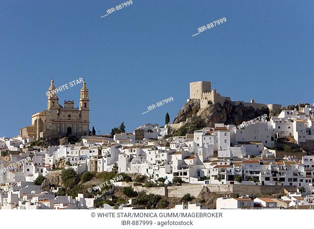 White village, Nuestra Señora de la Encarnación Church, fortress, Olvera, Andalusia, Spain, Europe