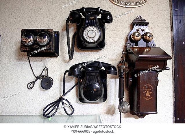 Different telephone models for railroad use