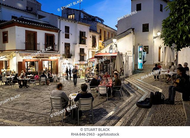 Evening restaurants in the Placeta de San Gregorio, Albaicin area, Granada, Andalucia, Spain, Europe