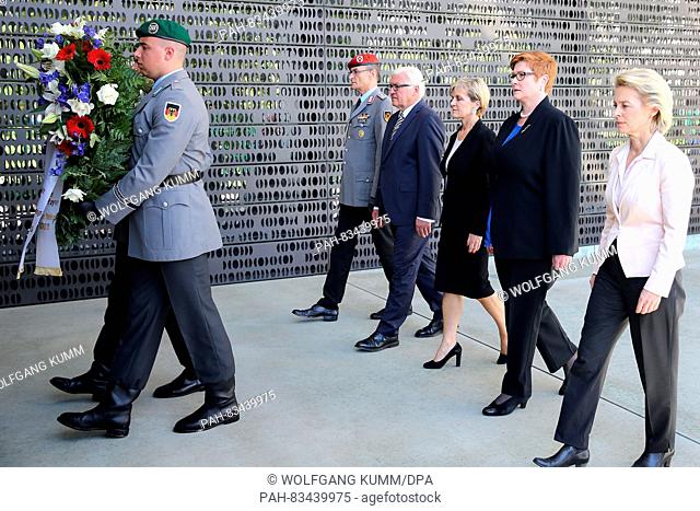 German Minister of Foreign Affairs Frank-Walter Steinmeier (2.f.L), and German Defence Minister Ursula von der Leyen (R) lay a wreathe with their Australian...