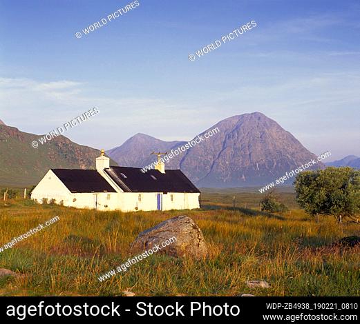 Scotland, Highland, Lochaber, Buachaille Etive Mor and Blackrock Cottage. This mountain stands at the head of both Glen Coe and Glen Etive and on the edge of...