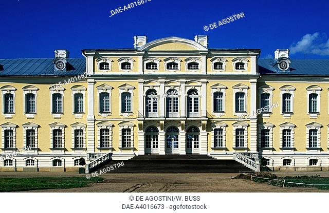 Facade, Rundale Palace (17th-18th century), by Bartolomeo Rastrelli, Zemgale region, Latvia