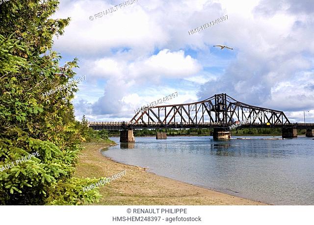 Canada, Ontario Province, Manitoulin Island, swing bridge of Little Current