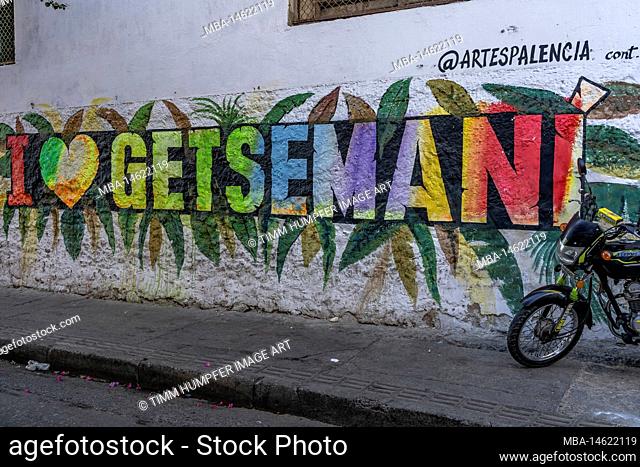 South America, Colombia, Departamento de Bolívar, Cartagena de Indias, Barrio Getsemaní, street scene in Getsemaní neighborhood