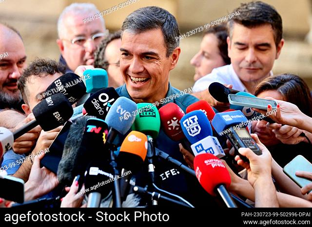 23 July 2023, Spain, Madrid: Pedro Sanchez, Prime Minister of Spain and candidate of the Socialist Workers' Party, makes a statement after casting his vote in...