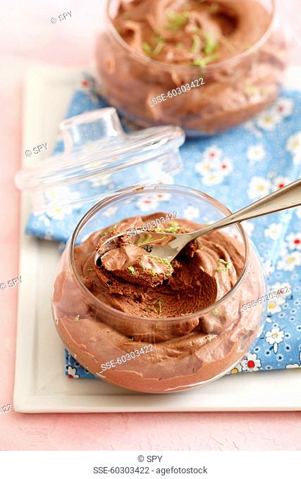 Chocolate mousse with lime zests