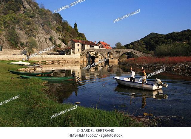 Montenegro, Central region, the lake Skadar Skadarsko Jezero, Rijeka Crnojevica