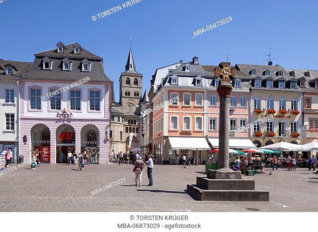 Main Market Square with St. Peter Cathedral and Marktkreuz (cross), Trier, Rhineland-Palatinate, Germany, Europe