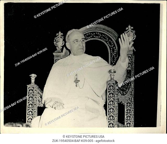 May 04, 1954 - First Public Audience Of H.M. The Pope Since His Recent Illness: The Holy Father Pope Pius XII held his first public audience since his recent...