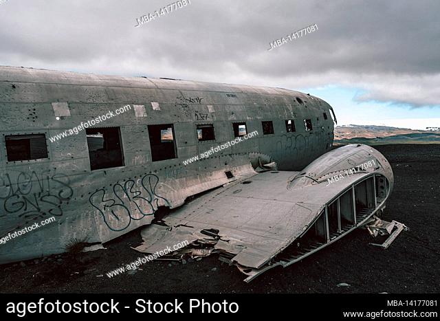 Airplane wreck, Sólheimasandur Plane Wreck, lava beach, Douglas C-117D, US Navy, Iceland