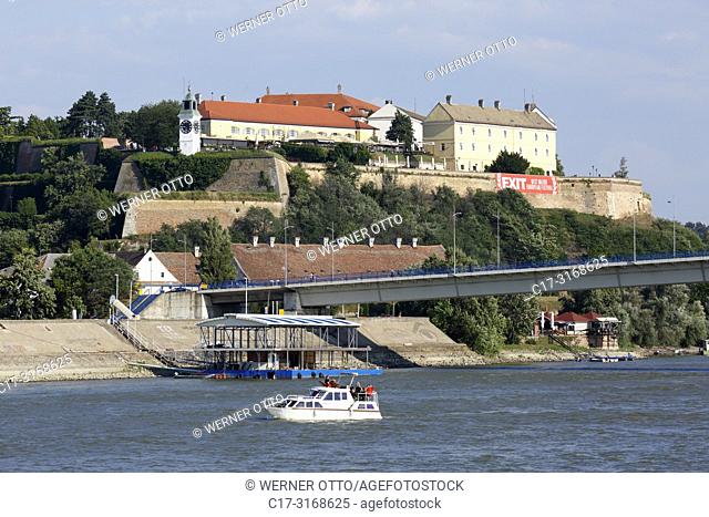 Novi Sad, Serbia, Novi Sad on the Danube, Province Vojvodina, District South Backa, Petrovaradin Fortress, Varadin Bridge, Danube bridge, Danube landscape