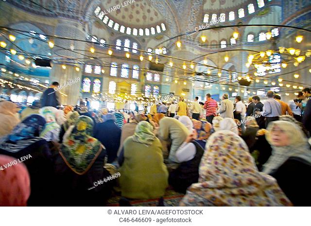 Friday prayings during Ramadan, Mosque Sultan Ahmet, Blue Mosque. Istanbul. Turkey