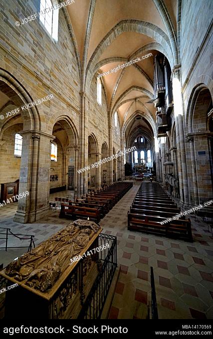 germany, bavaria, upper franconia, bamberg, old town, domberg, cathedral st. peter and st. georg, inside, central nave, imperial tomb of emperor heinrich ii