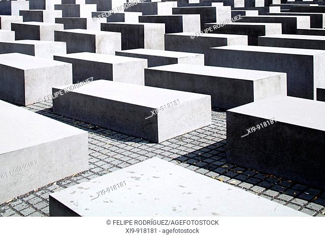 Holocaust-Mahnmal, or Memorial to the Murdered Jews of Europe, Berlin, Germany