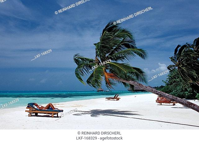 Beach on Maledivian Island, Maldives, Indian Ocean, Medhufushi, Meemu Atoll