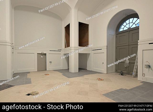 PRODUCTION - 06 December 2023, Brandenburg, Potsdam: View of the chapel on the first floor of the newly rebuilt tower of the Garrison Church