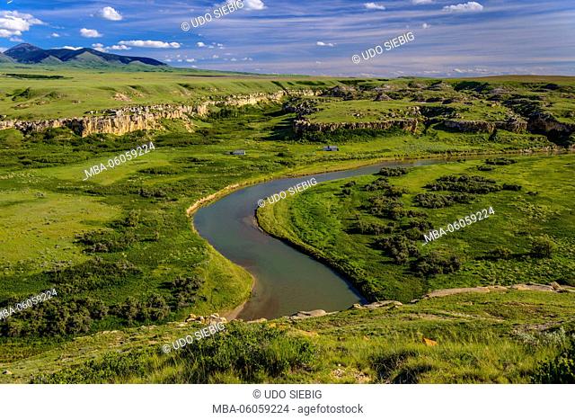 Canada, Alberta, Milk River Valley, Milk River, Writing-On-Stone Provincial Park, Hoodoo Interpretive Trail, Milk River to Sweetgrass Hills
