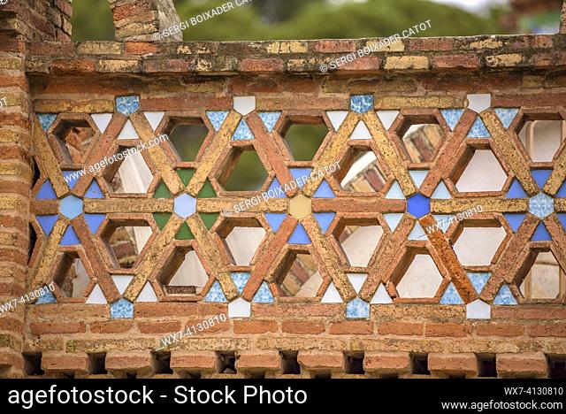 ENG: Ornamental details on the facade of the Güell Pavilions, designed by Antoni Gaudí (Barcelona, Catalonia, Spain). ESP: Detalles ornamentales en la fachada...