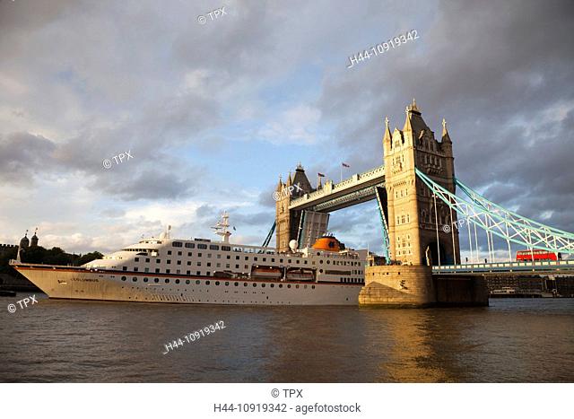 UK, United Kingdom, Europe, Great Britain, Britain, England, London, Tower Bridge, Thames River, River Thames, Landmark, Bridge, Bridges, Cruise Boat, Ship