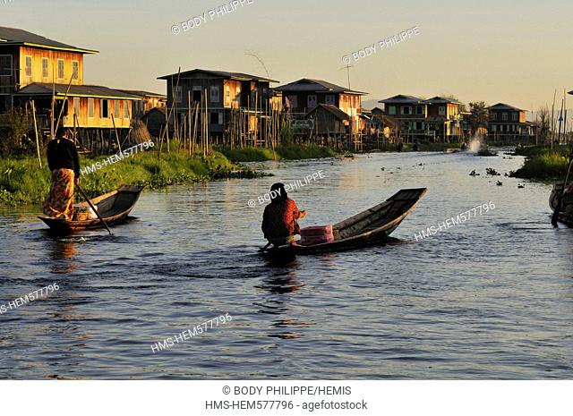 Myanmar Burma, Shan State, Inle Lake, Ywama village, stilt houses