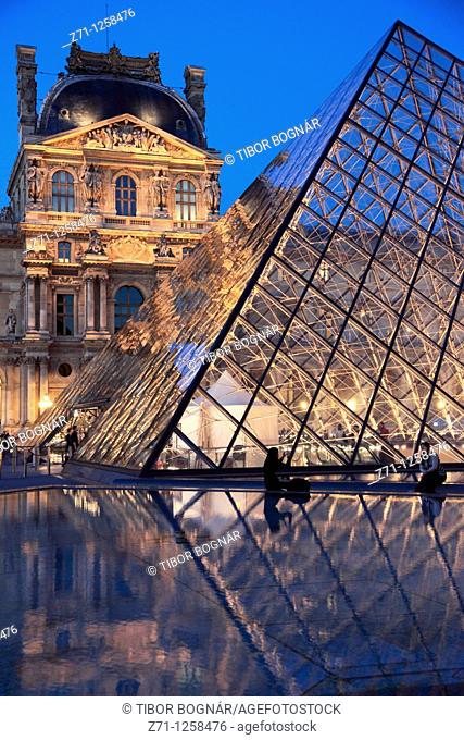 France, Paris, Louvre, palace, museum, Pyramide
