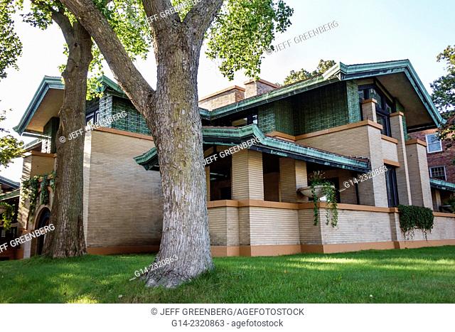 Illinois, Springfield, Aristocracy Hill, Dana-Thomas House State Historic Site, Frank Lloyd Wright, architect, Prairie style, outside, exterior