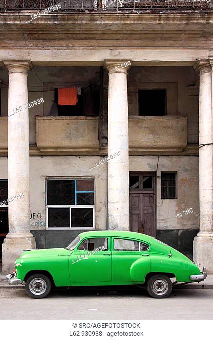 vertical image, Havana, Republic of Cuba, World Heritage Site by UNESCO. Old Havana, Spanish crown, reflect a mix of architectures and the testimony of...