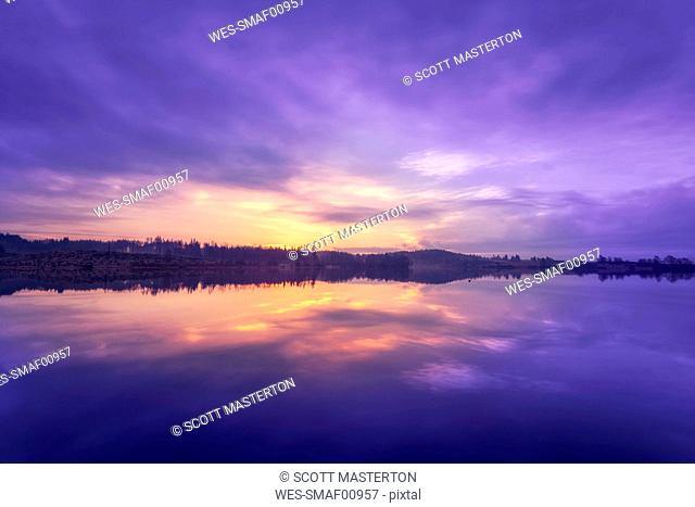 United Kingdom, Scotland, Loch Rusky at sunrise