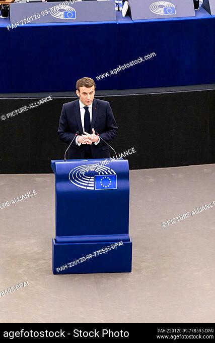 19 January 2022, France, Straßburg: Emmanuel Macron (LaREM), President of France, stands in the plenary hall in the European Parliament building and speaks